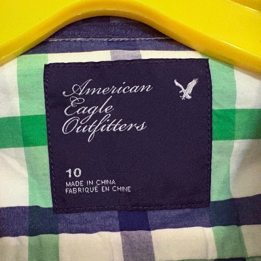 American Eagle Outfitters preppy up
